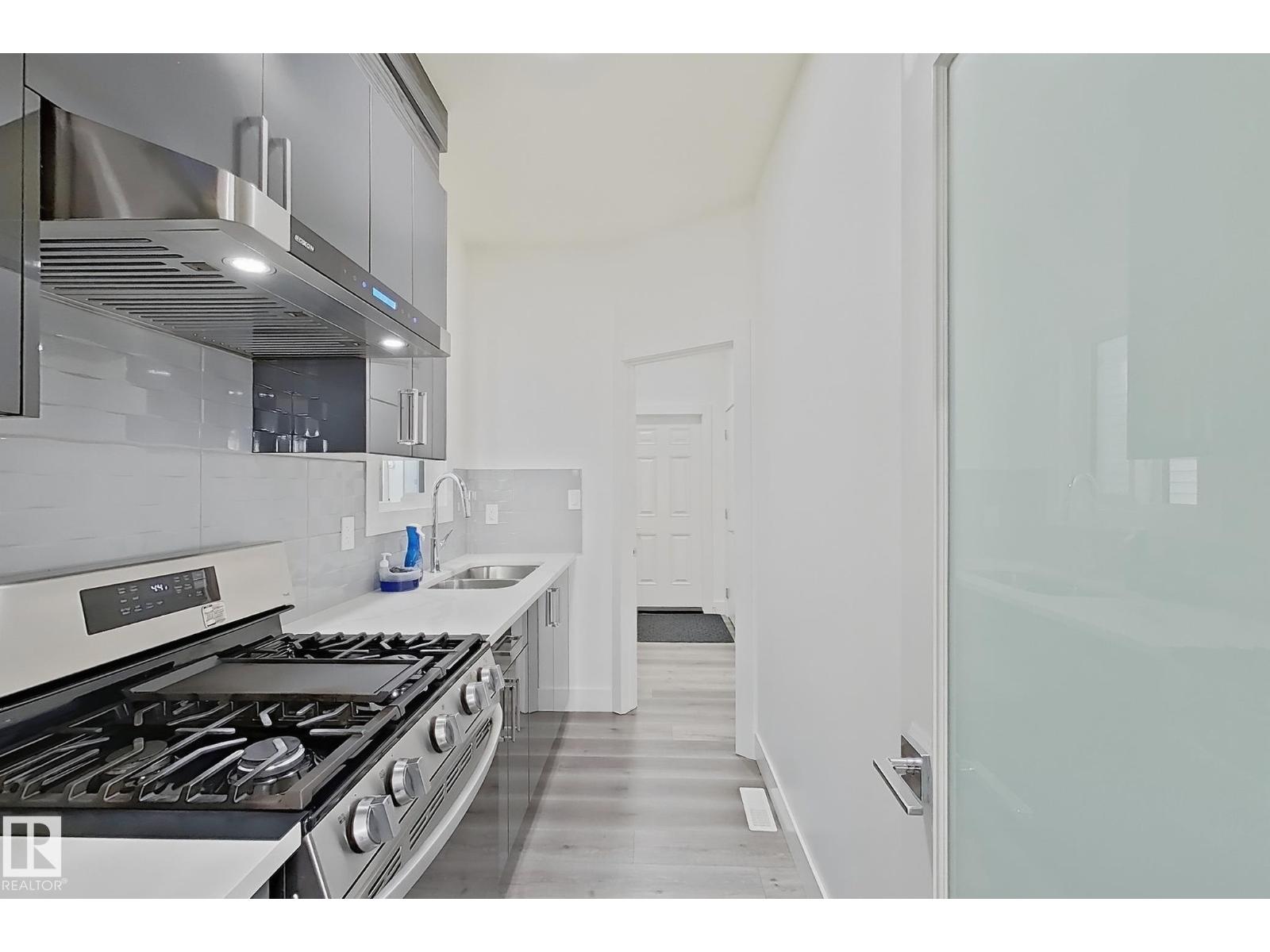 415 42 ST SW - 18