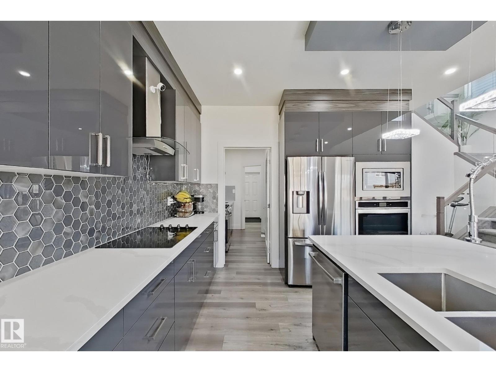 415 42 ST SW - 19