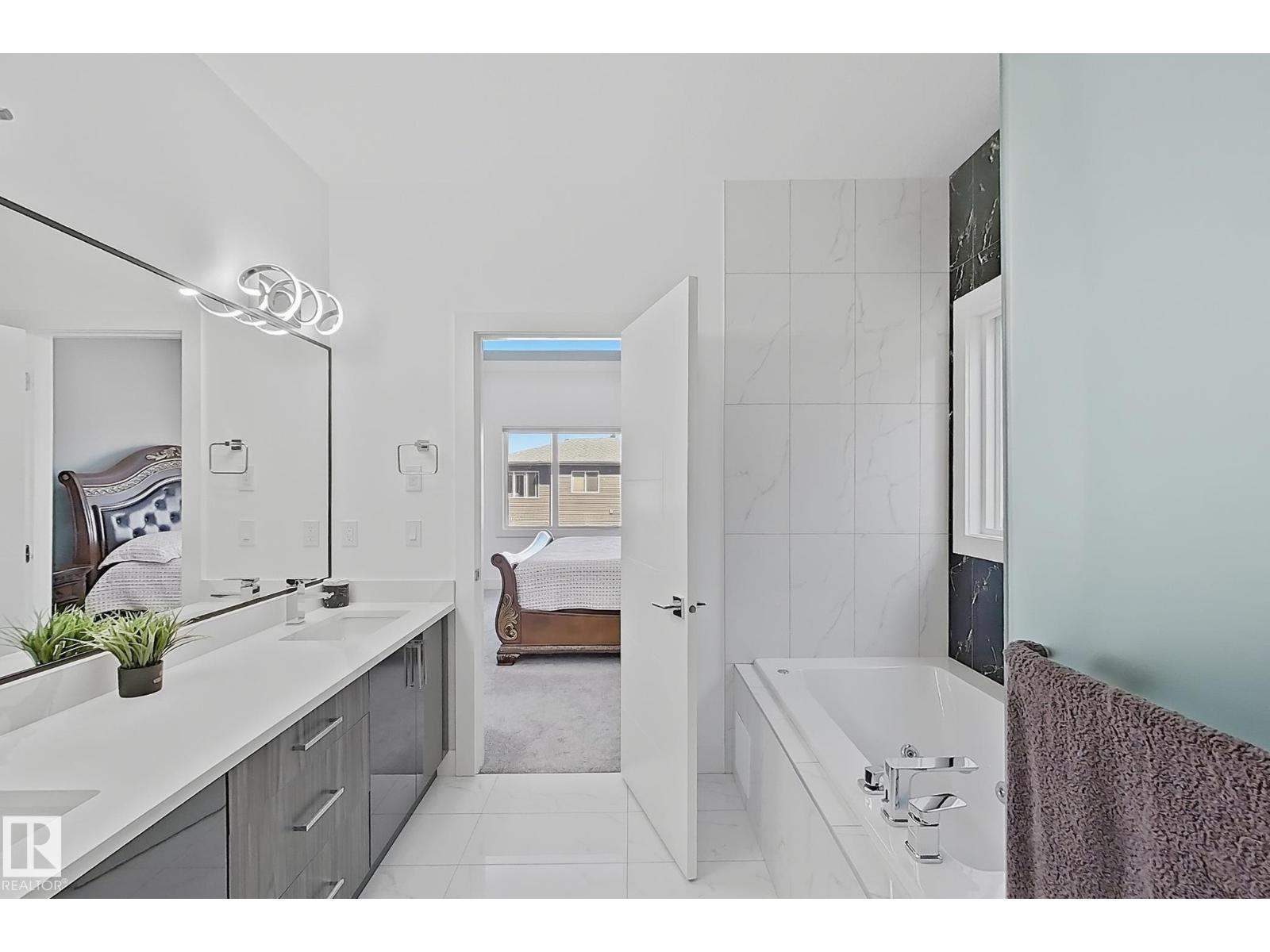 415 42 ST SW - 31