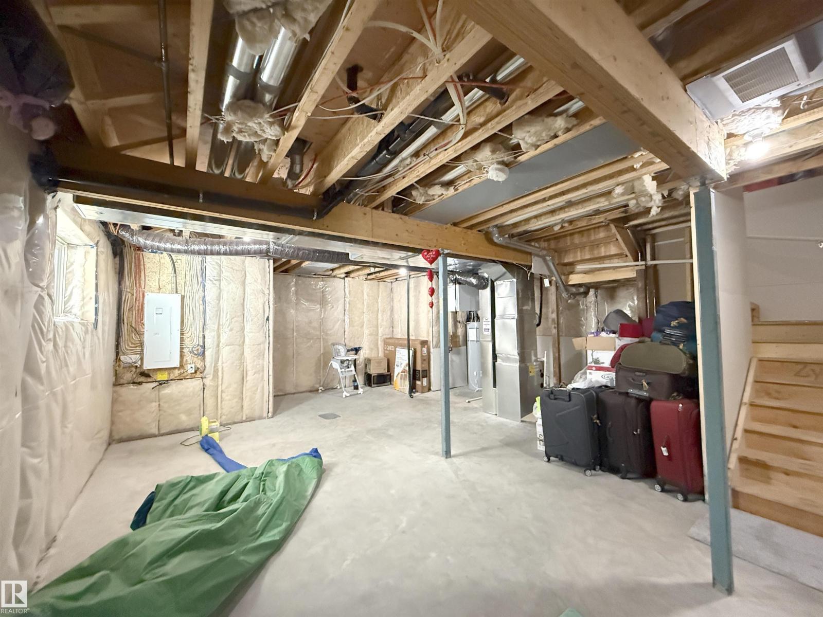 415 42 ST SW - 43