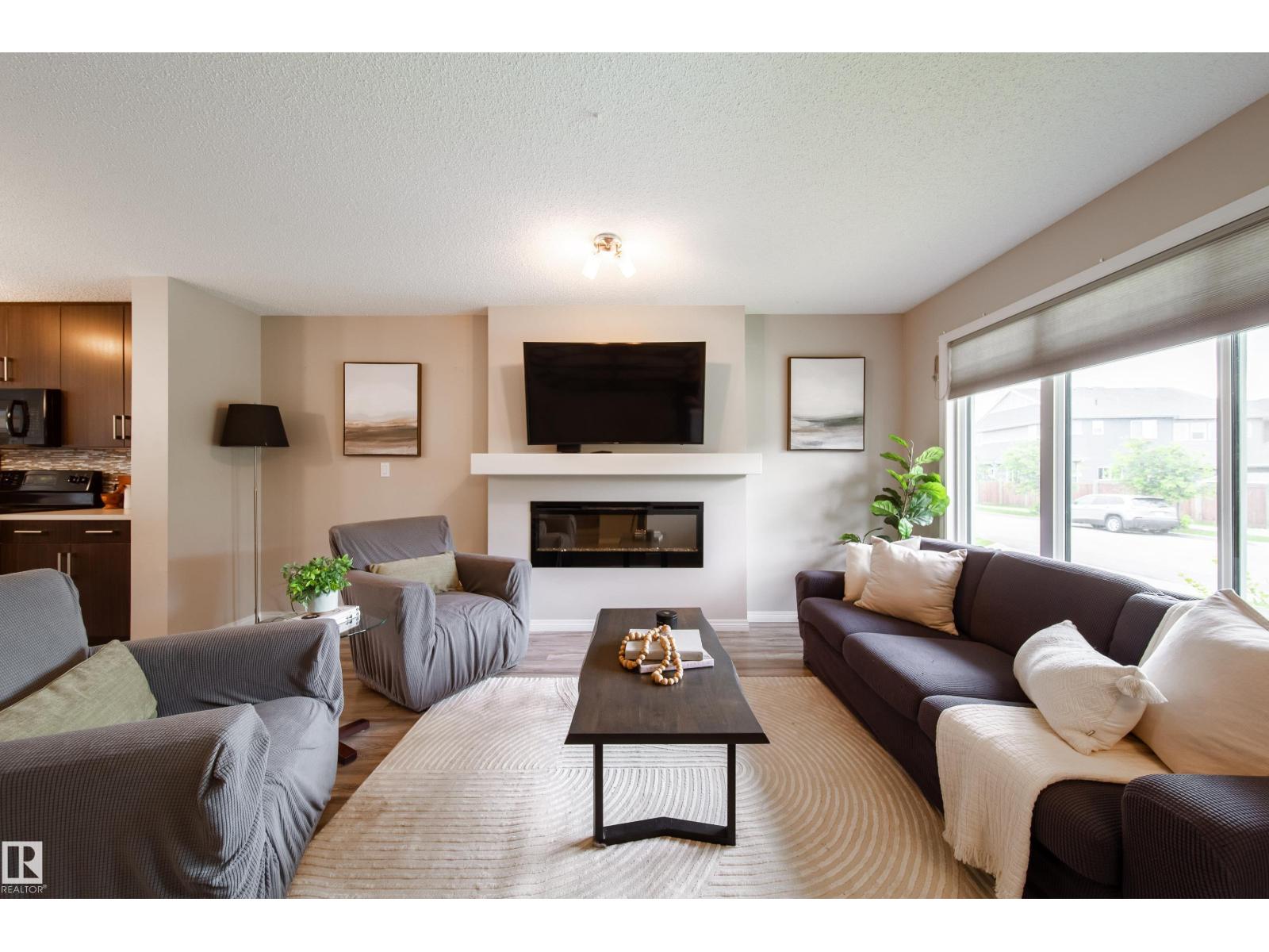 3211 CHERRY CR SW - 3