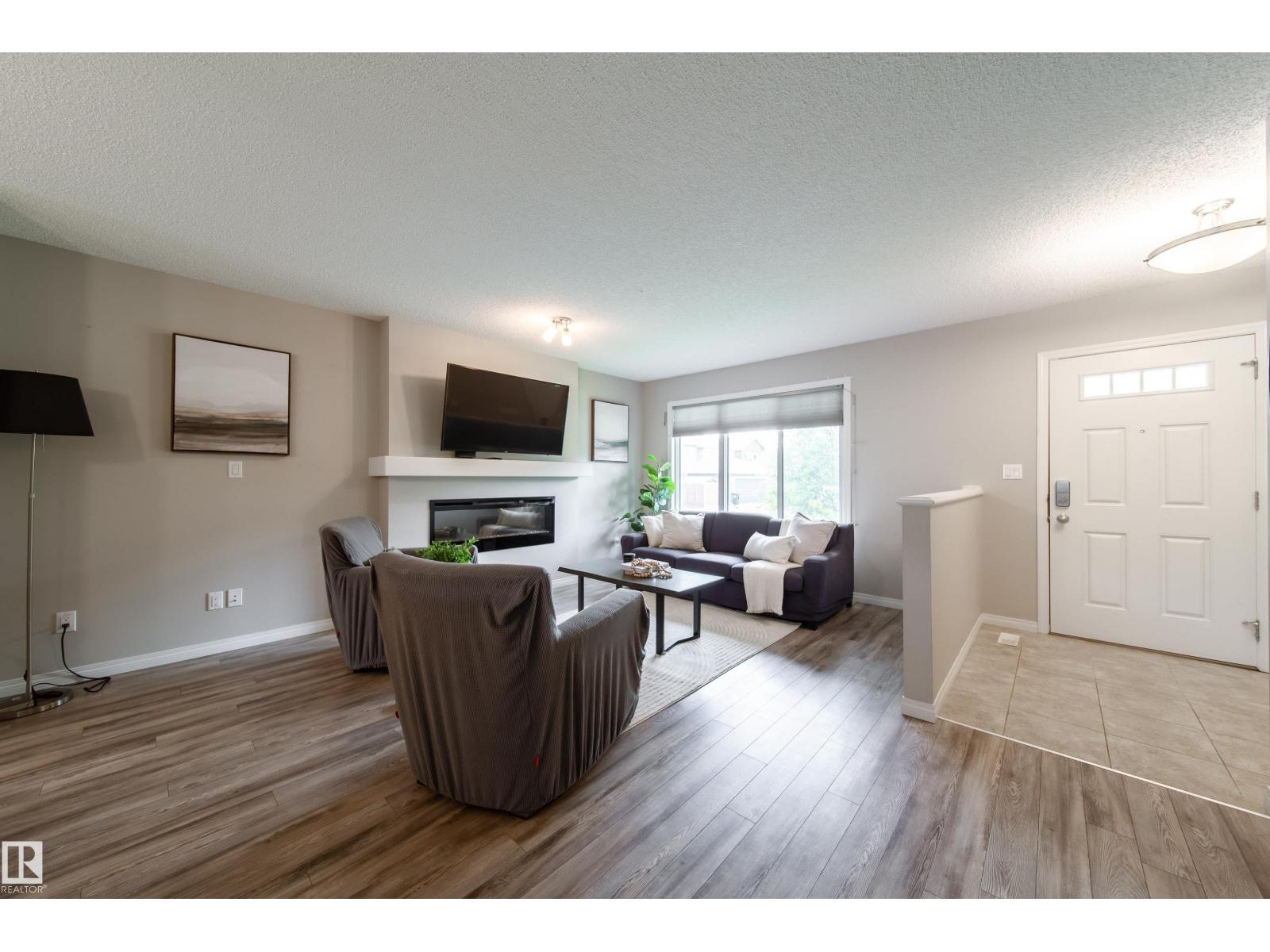 3211 CHERRY CR SW - 4