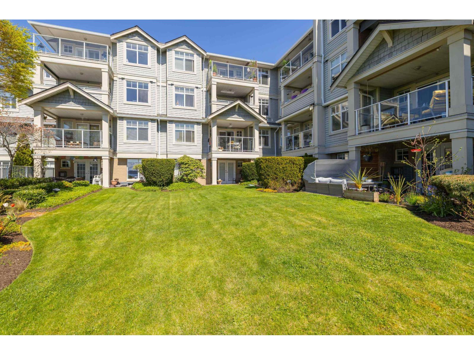 403 15621 MARINE DRIVE, White Rock