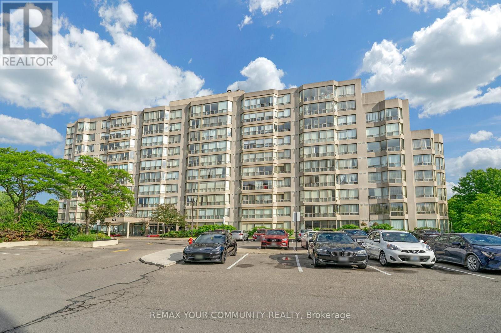 #913 175 CEDAR AVENUE - 1