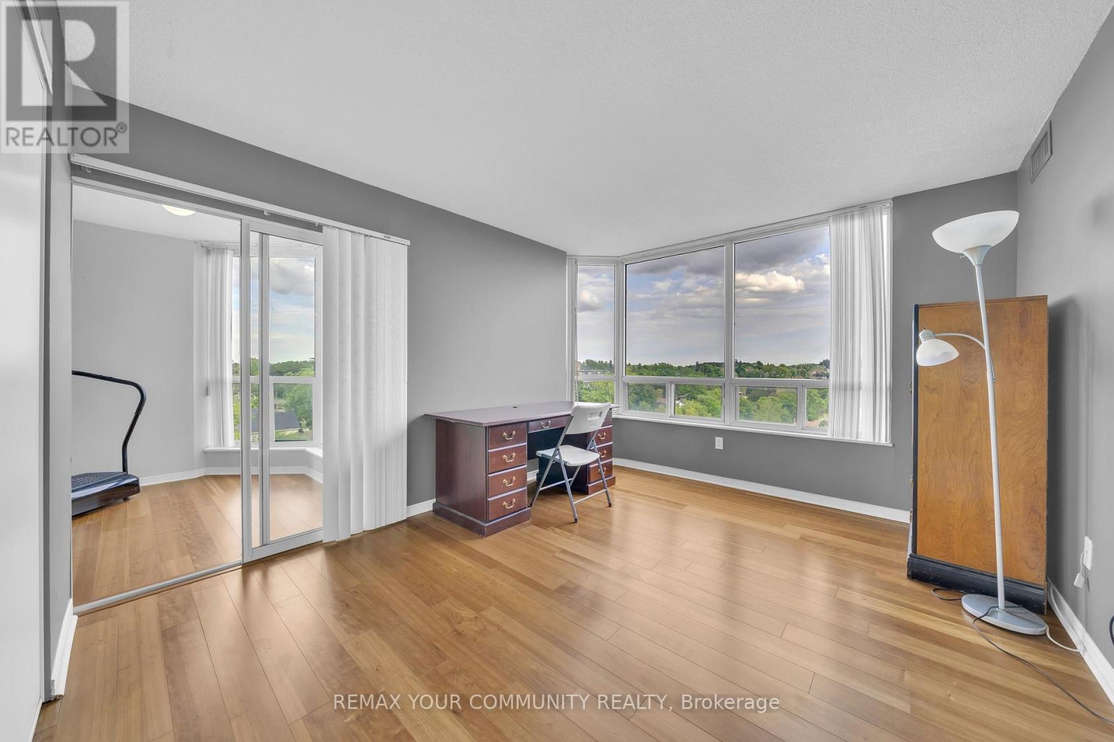 #913 175 CEDAR AVENUE - 13