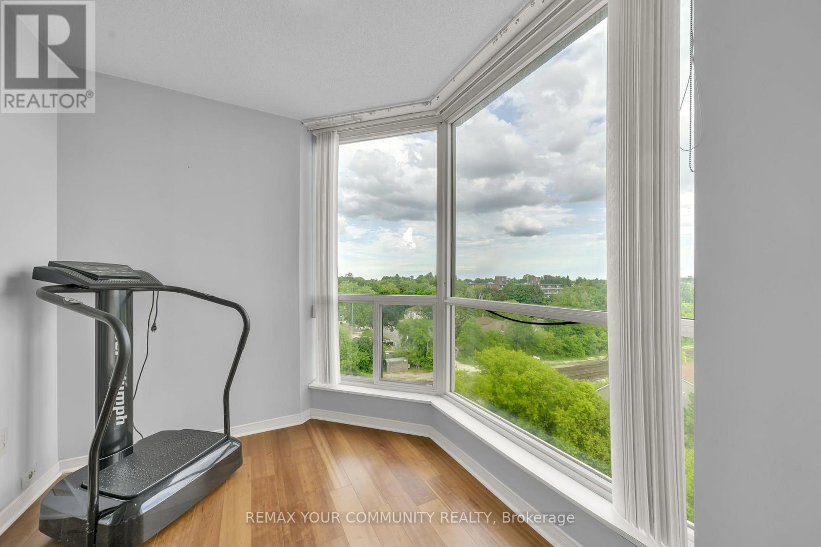 #913 175 CEDAR AVENUE - 14
