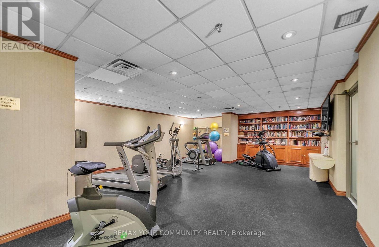 #913 175 CEDAR AVENUE - 22