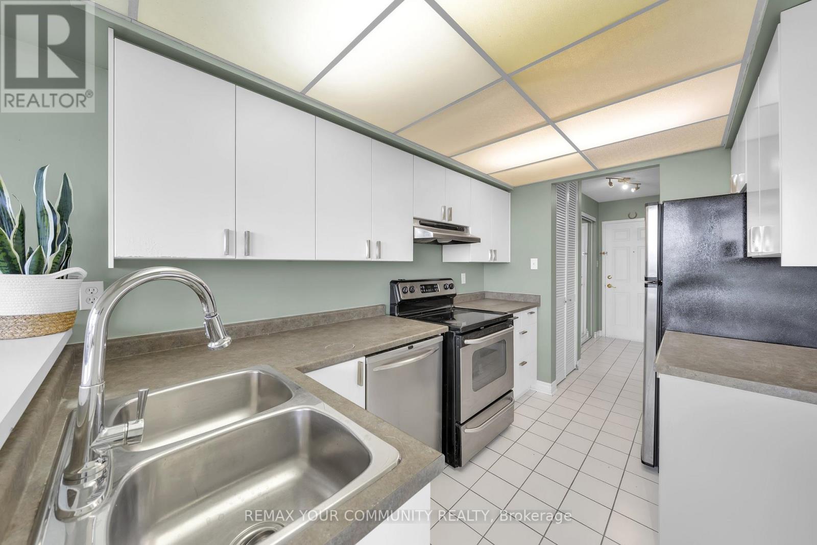 #913 175 CEDAR AVENUE - 9