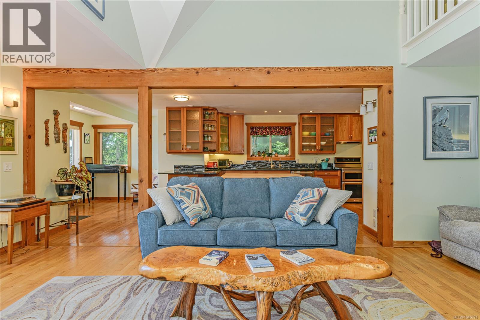 1164 North End Rd - 10
