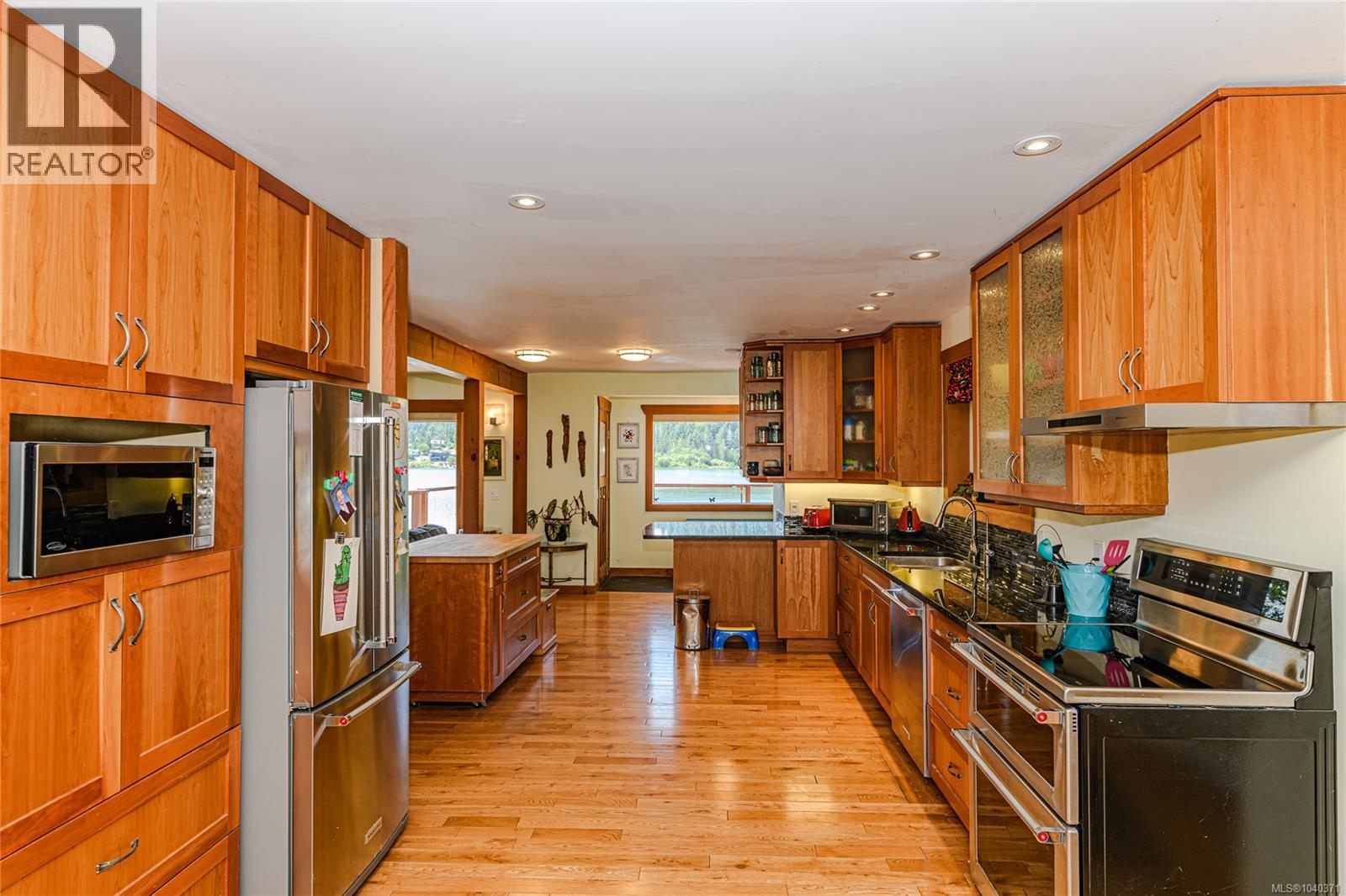 1164 North End Rd - 21