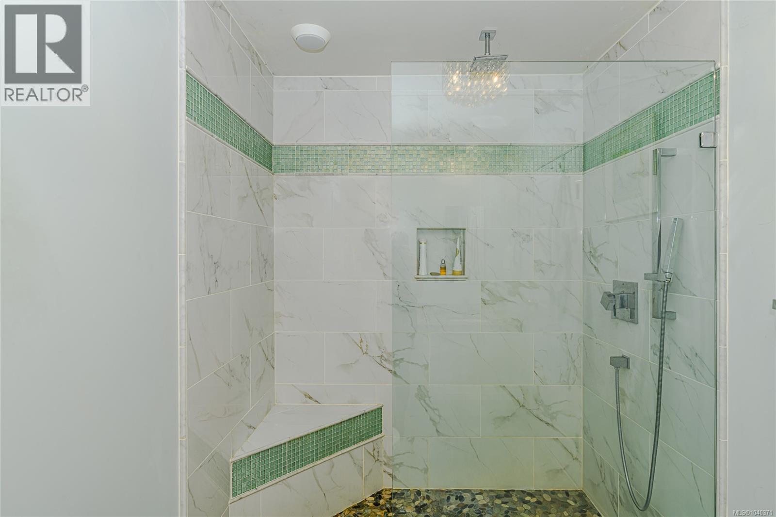 1164 North End Rd - 28