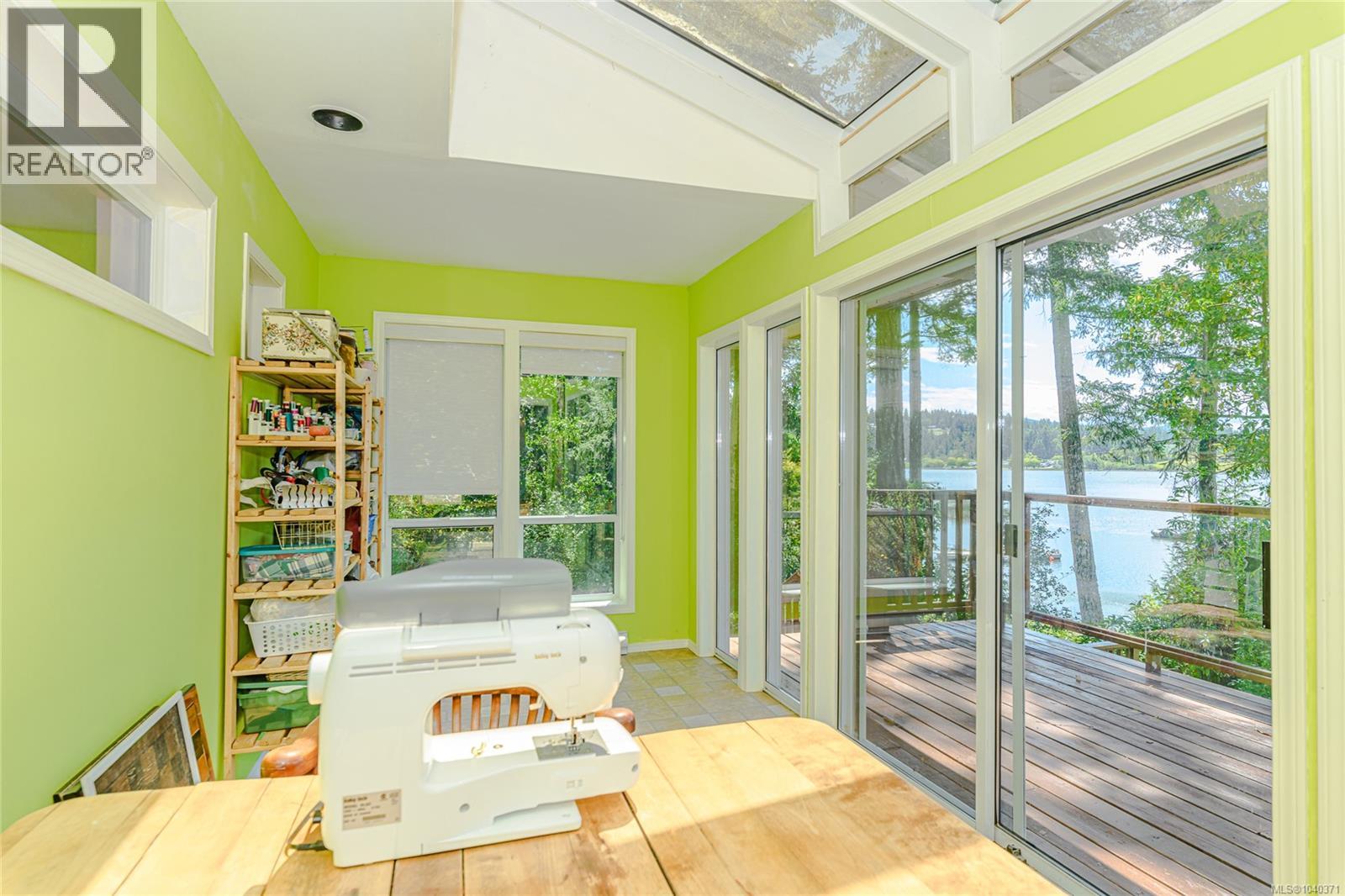 1164 North End Rd - 29