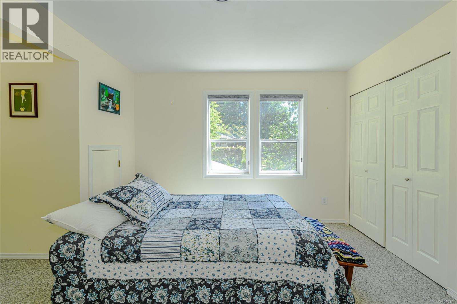 1164 North End Rd - 30