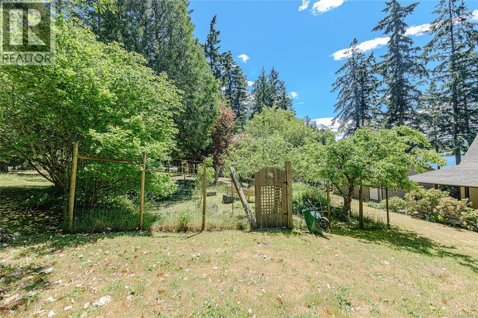 1164 North End Rd - 50