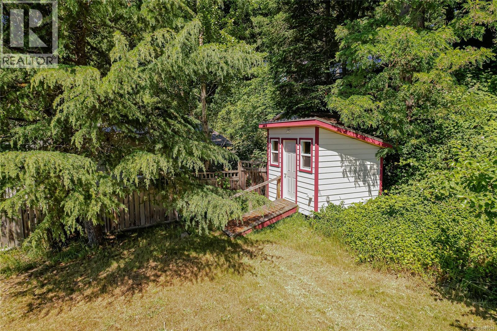 1164 North End Rd - 58
