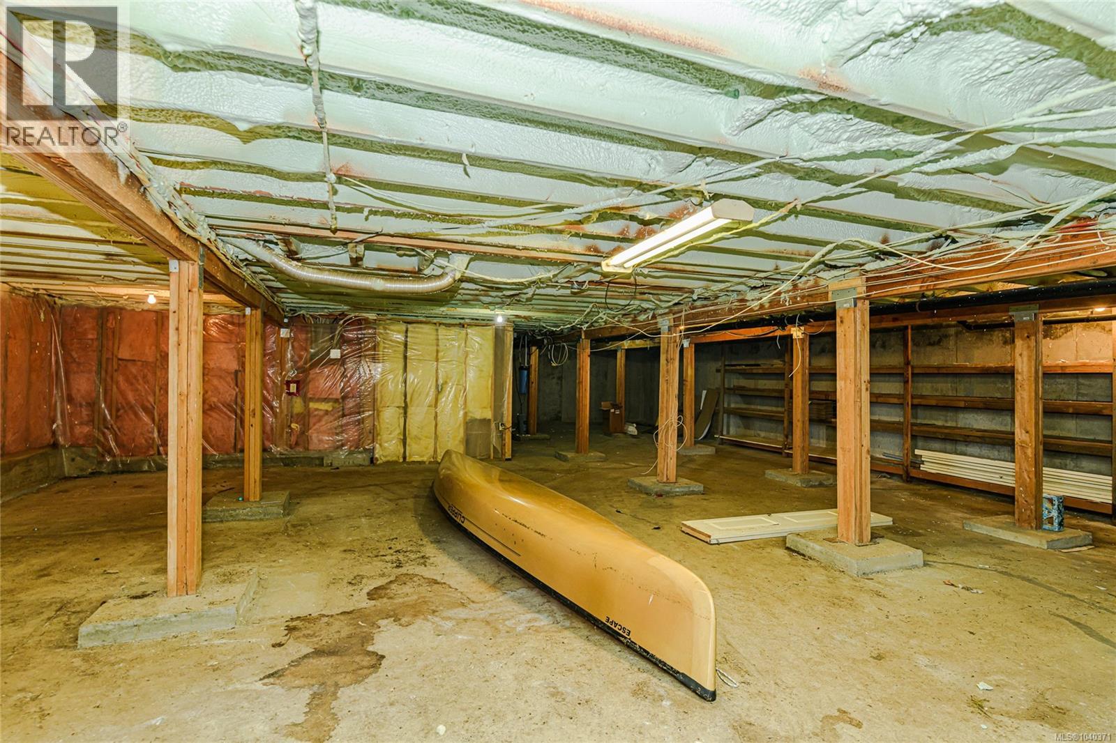 1164 North End Rd - 62