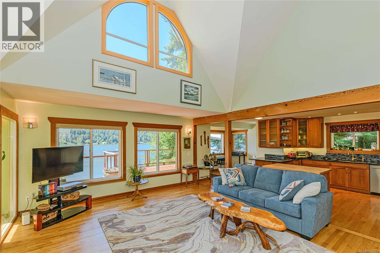 1164 North End Rd - 7