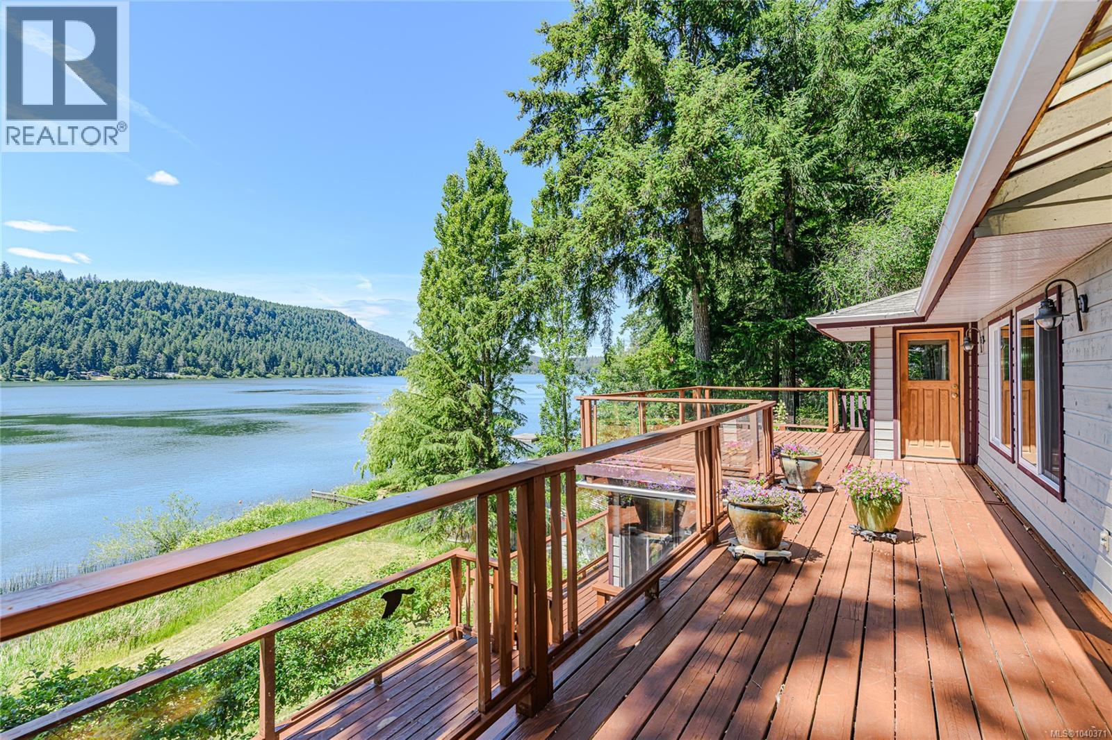 1164 North End Rd - 9