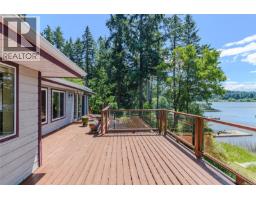 Living room - 1164 North End Rd, Salt Spring, BC V8K1M1 Photo 15