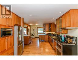 1164 North End Rd, Salt Spring, BC V8K1M1 Photo 21