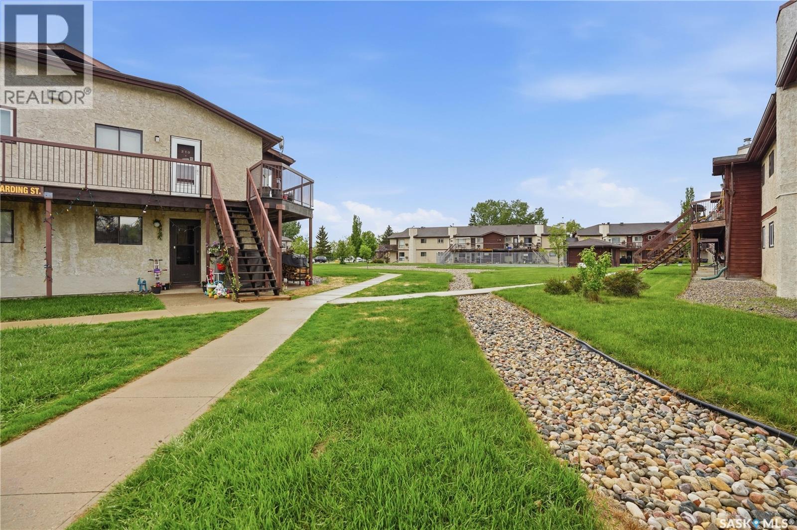 #105 2511 Neff ROAD E - 21
