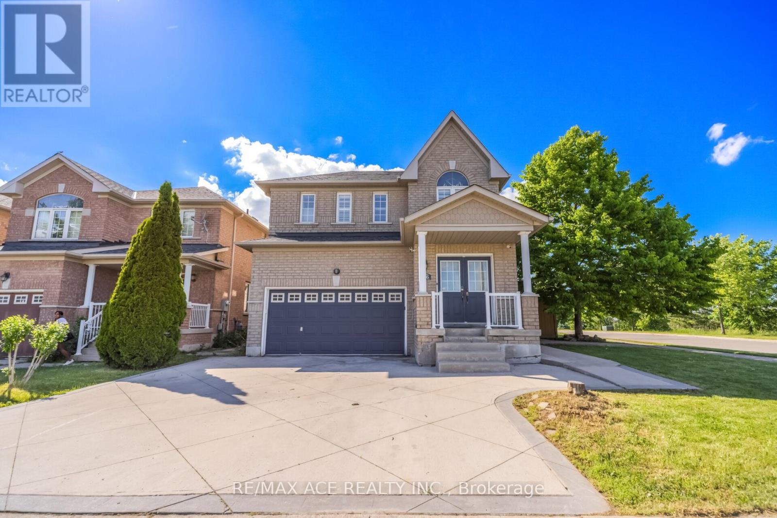 86 TREASURE DRIVE - 1