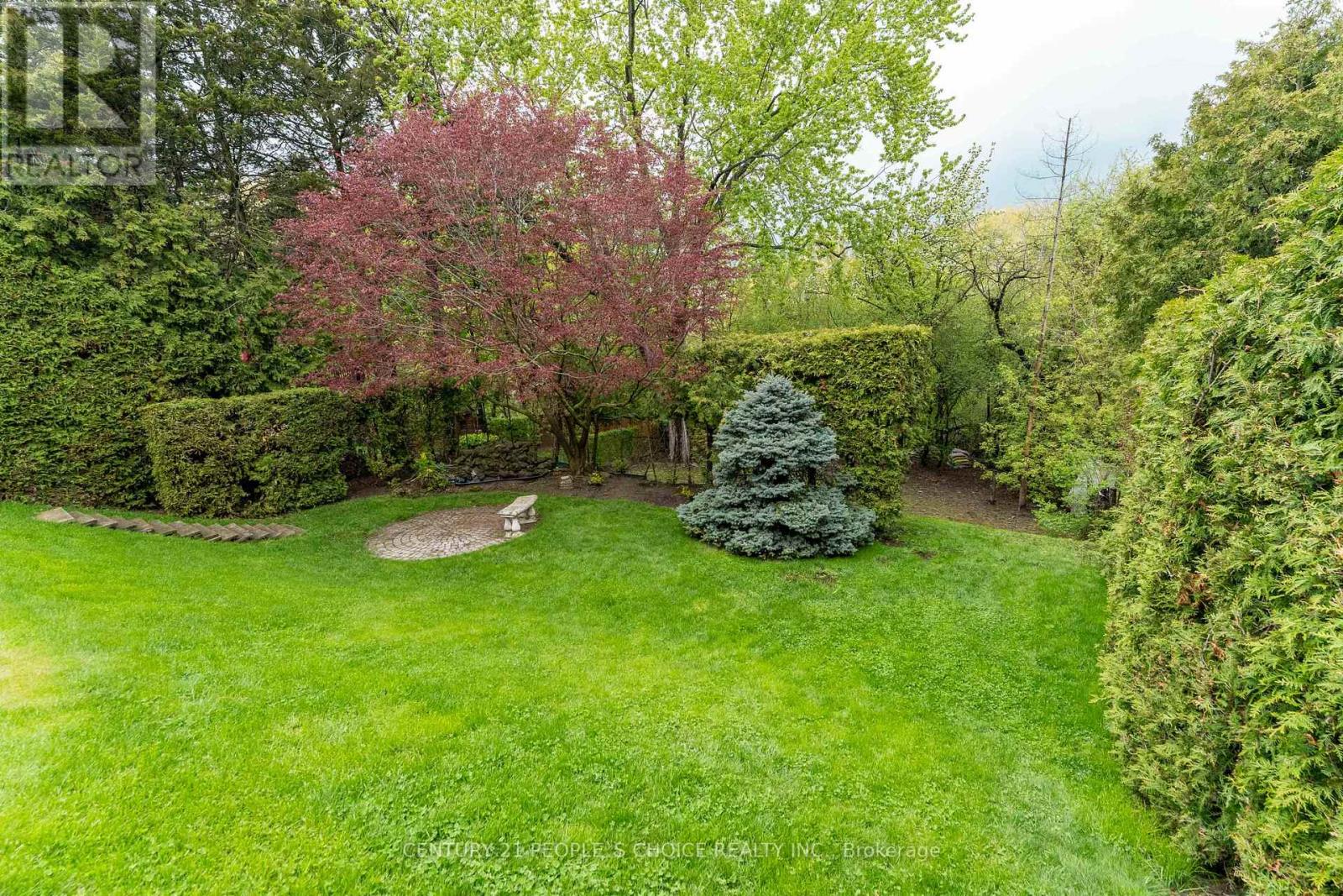 82 HADRIAN DRIVE - 38