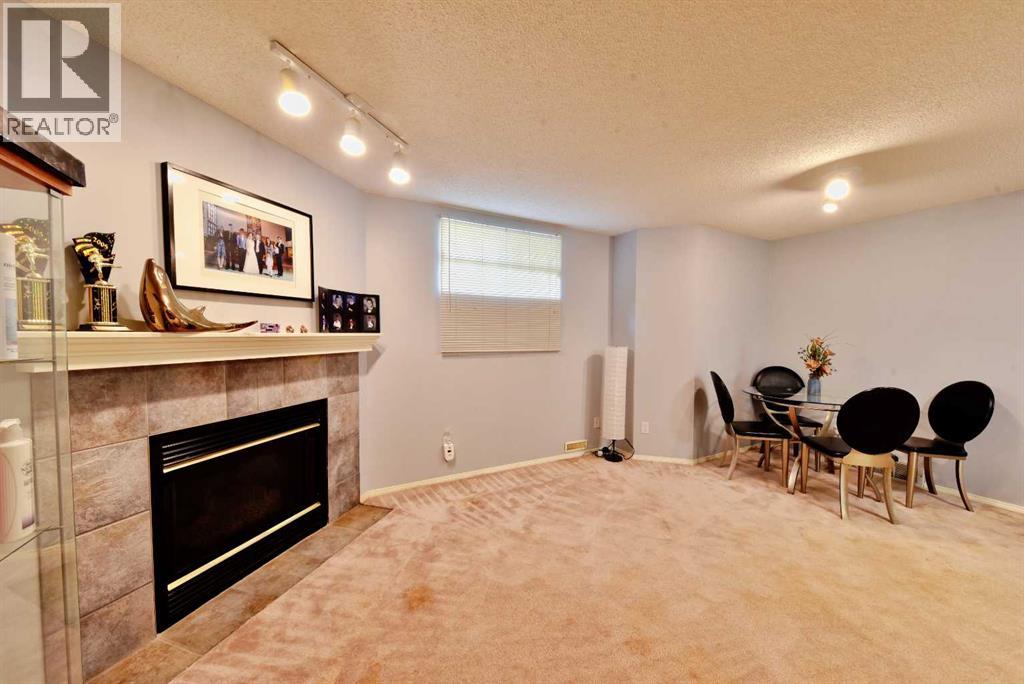 105 Coral Springs Close NE - 24