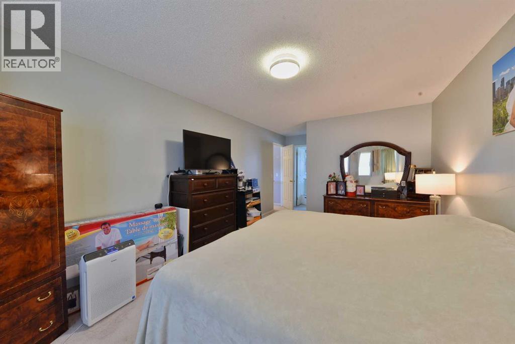 105 Coral Springs Close NE - 19