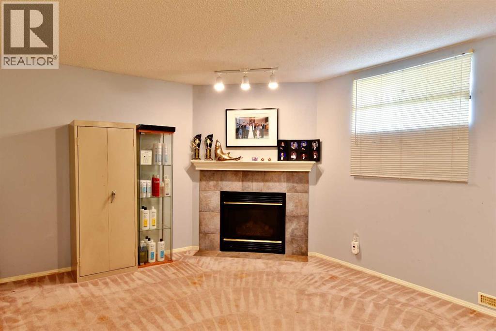 105 Coral Springs Close NE - 23