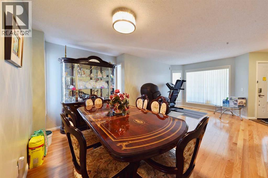 105 Coral Springs Close NE - 4