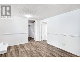 1 Ponderosa Crescent, London South, ON N6E2L4 Photo 36