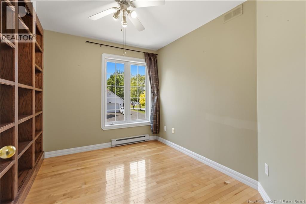 242 Herve Street - 16