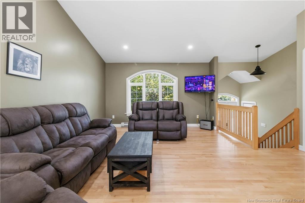 242 Herve Street - 7
