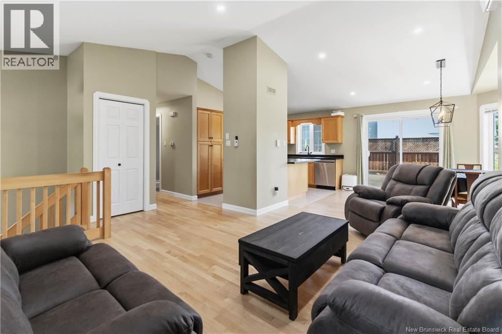 242 Herve Street - 9