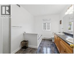 242 Herve Street, Dieppe, NB E1A6Y7 Photo 17