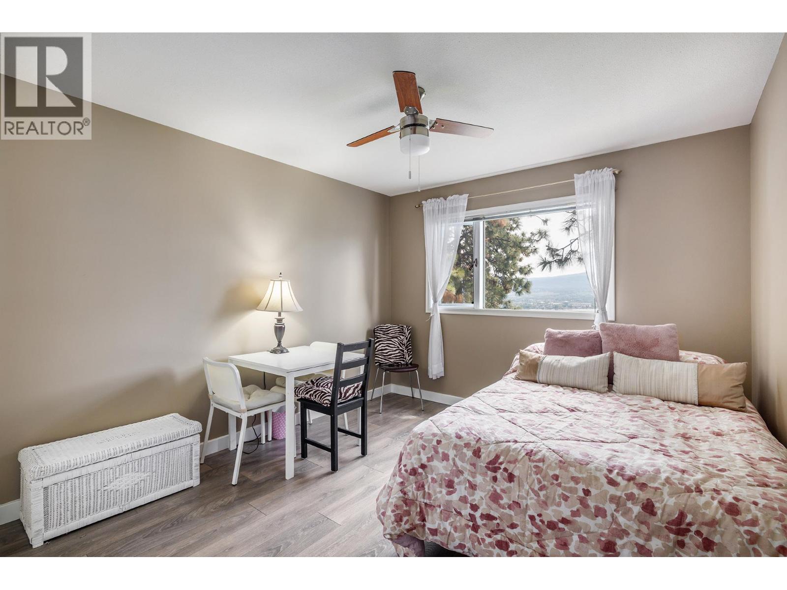 2117 Michelle Crescent - 23