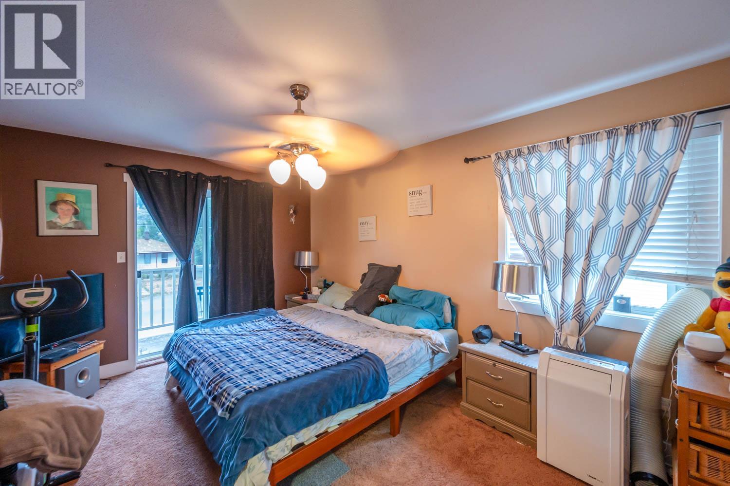 #2 615 6TH Avenue - 19