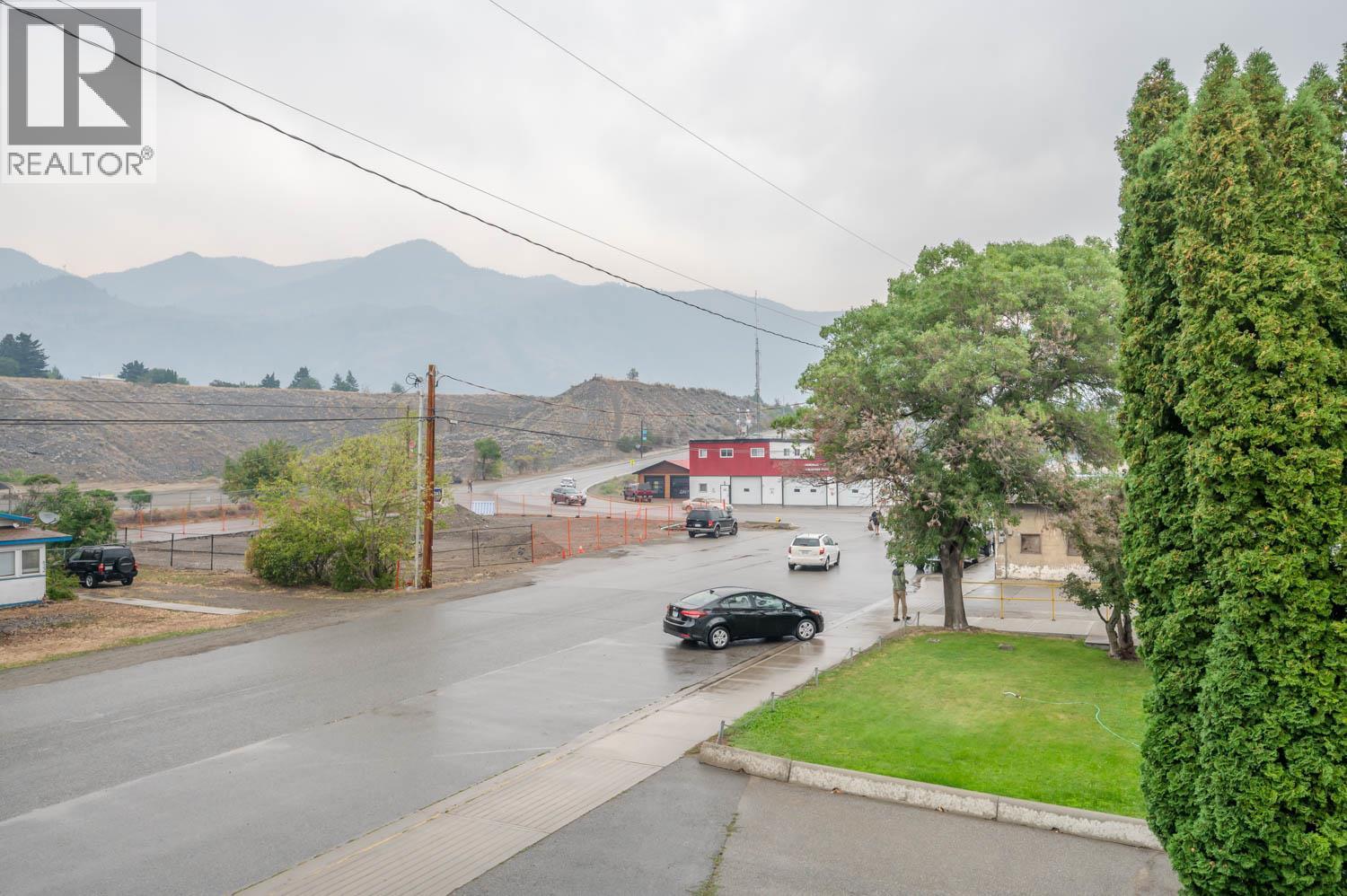 #2 615 6TH Avenue - 22