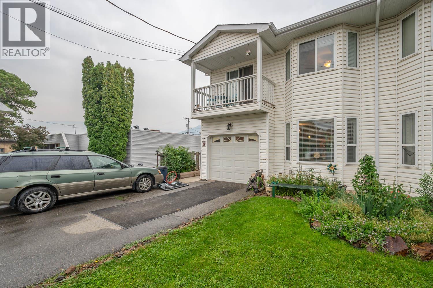 #2 615 6TH Avenue - 1