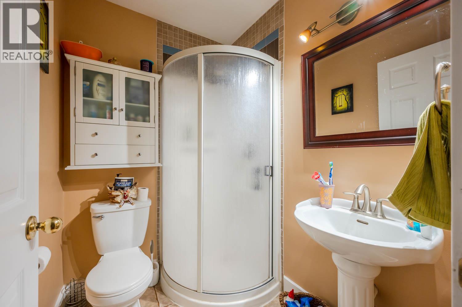#2 615 6TH Avenue - 14