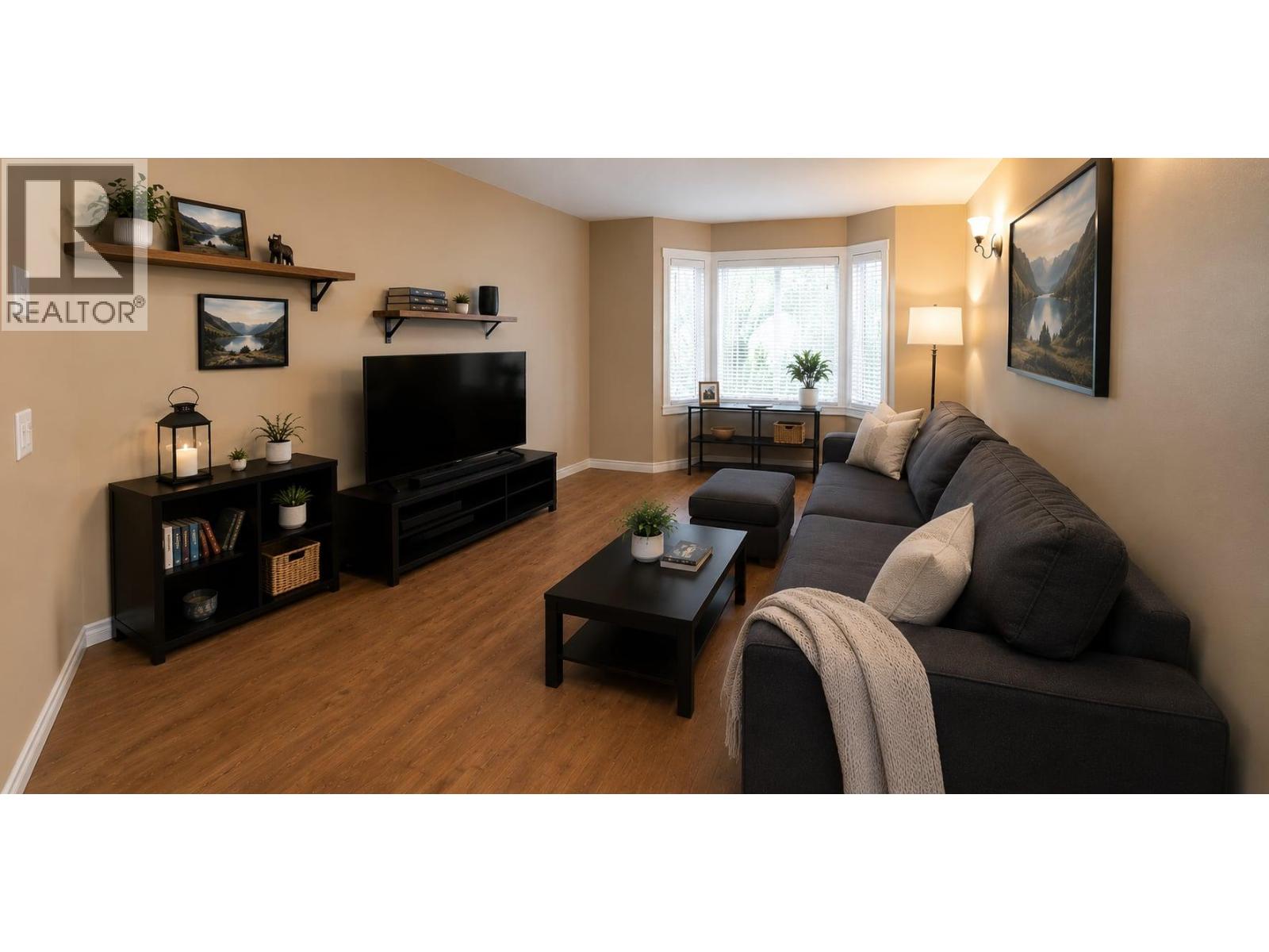 #2 615 6TH Avenue - 16