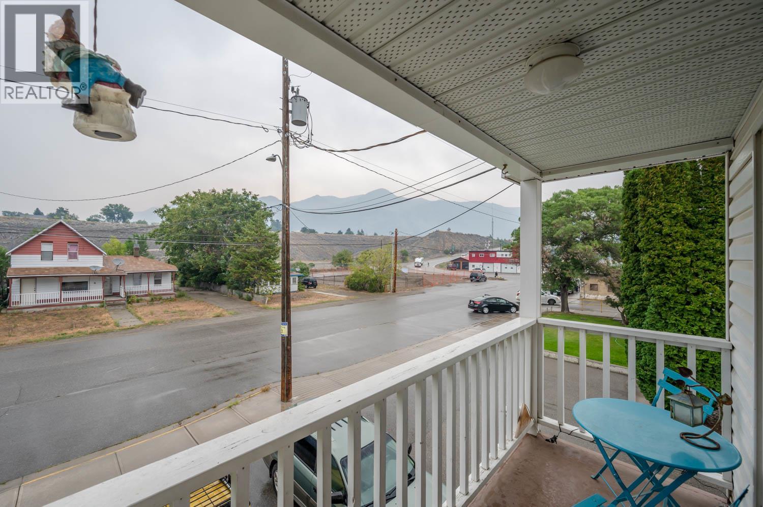 #2 615 6TH Avenue - 21