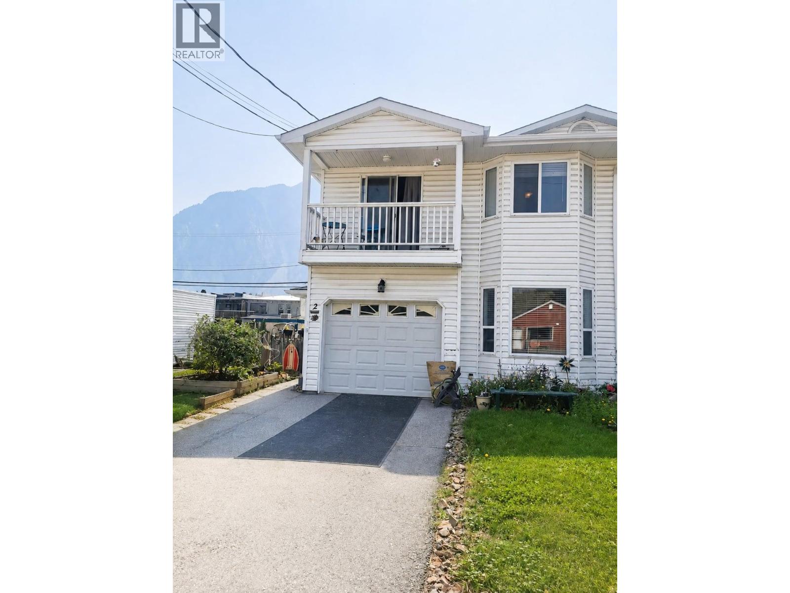 #2 615 6TH Avenue - 2