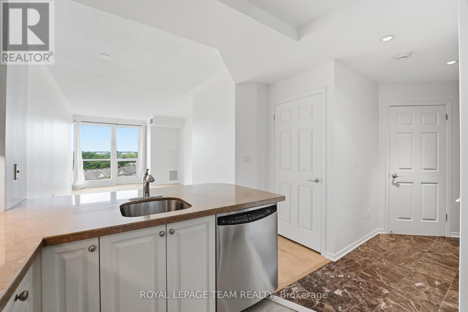 1 Bed, 2 Bath House for Rent in Ottawa – 504 – 38 METROPOLE PRIVATE, Ottawa – MLS# X13457112 - Image 12