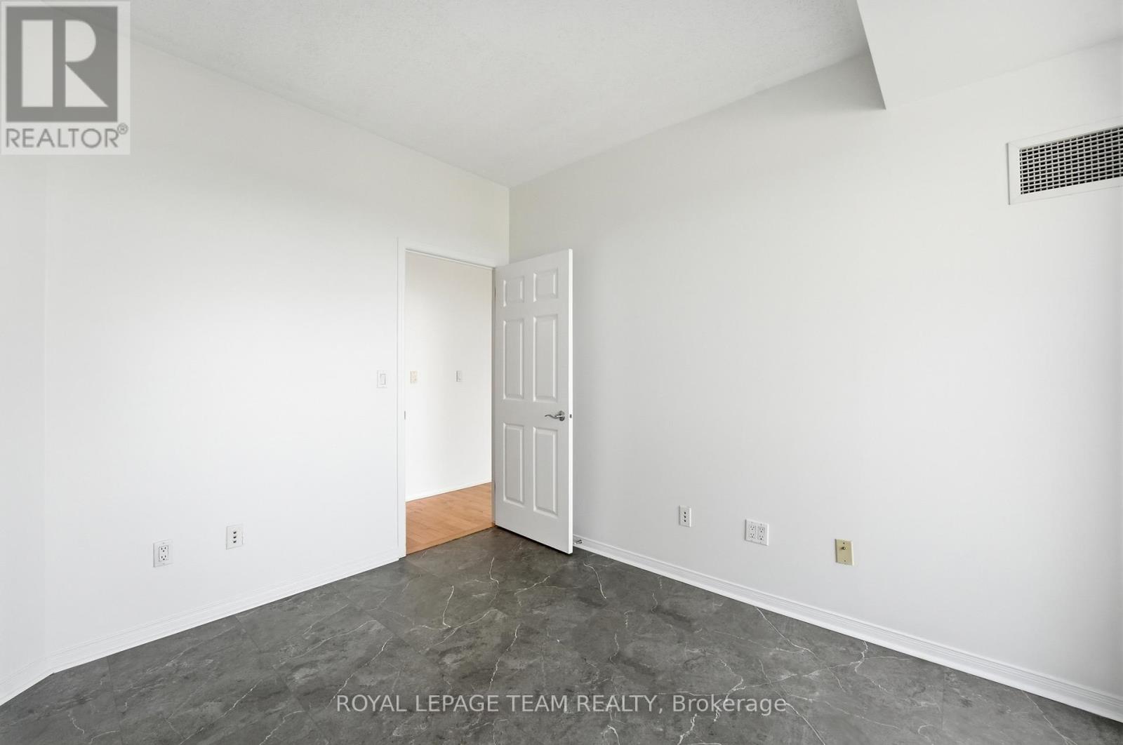 1 Bed, 2 Bath House for Rent in Ottawa – 504 – 38 METROPOLE PRIVATE, Ottawa – MLS# X13457112 - Image 19