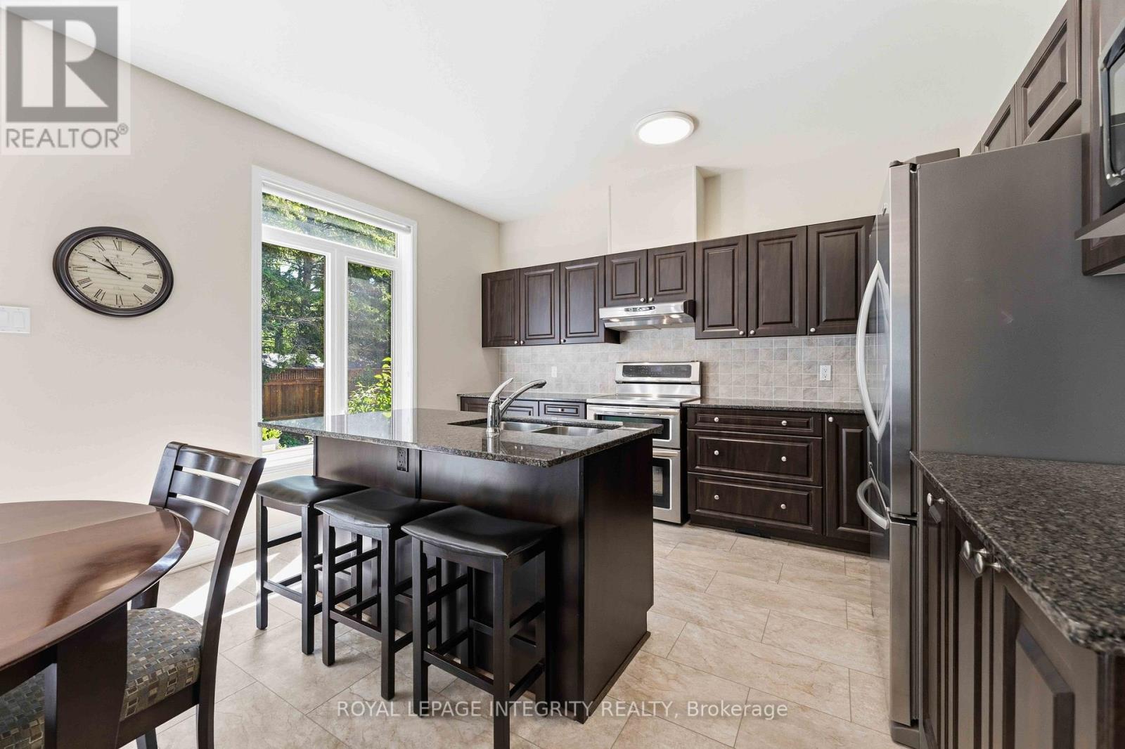 347 ANTIGONISH AVENUE - 14