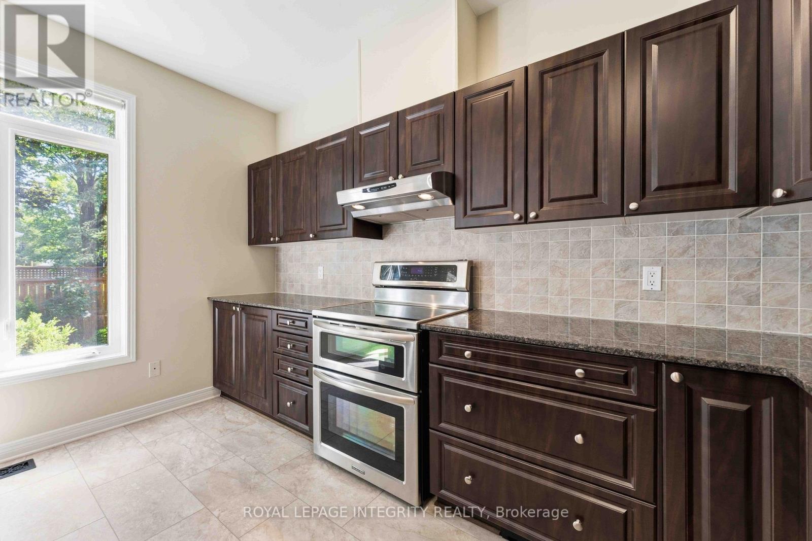 347 ANTIGONISH AVENUE - 15