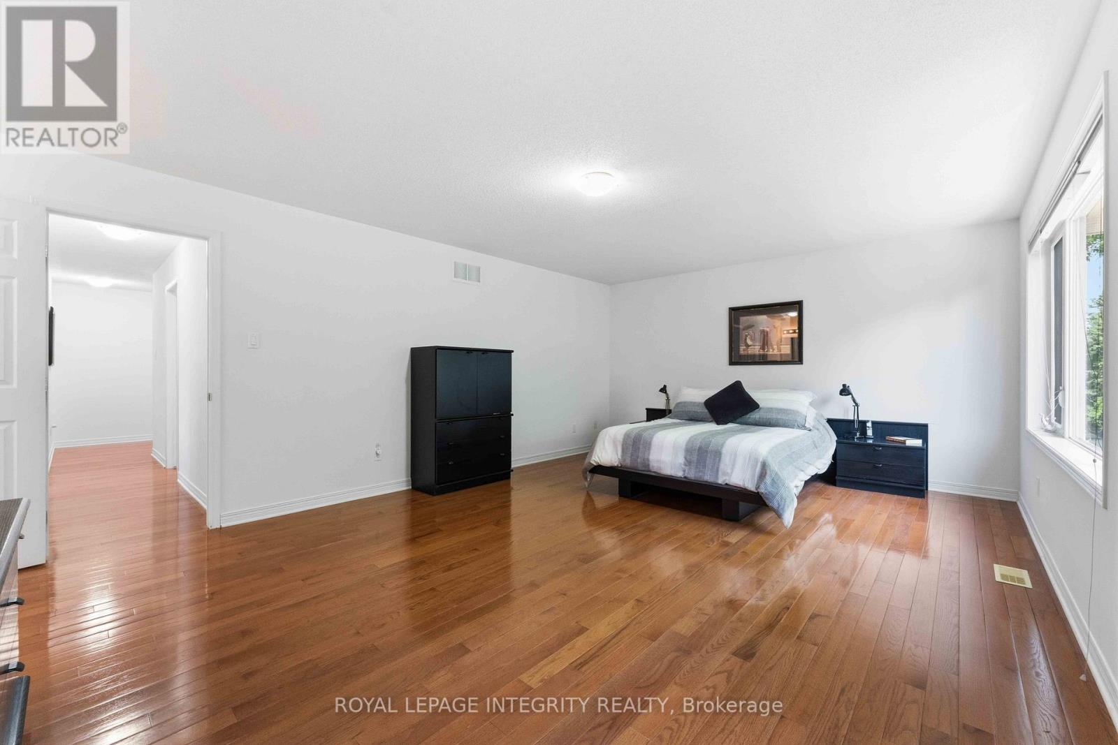 347 ANTIGONISH AVENUE - 23