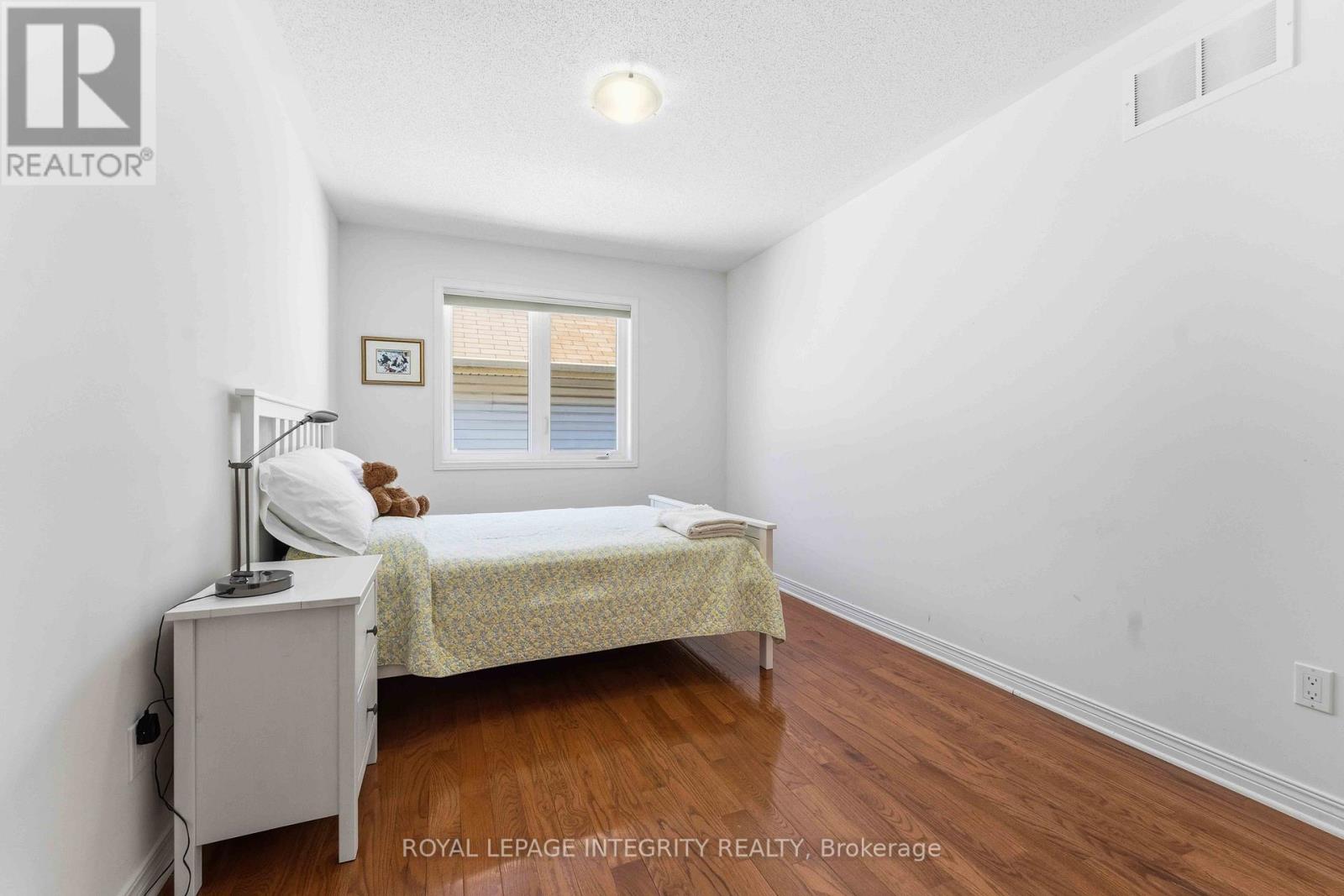 347 ANTIGONISH AVENUE - 29